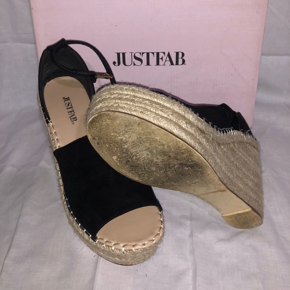 JustFab Shoes - Black heels